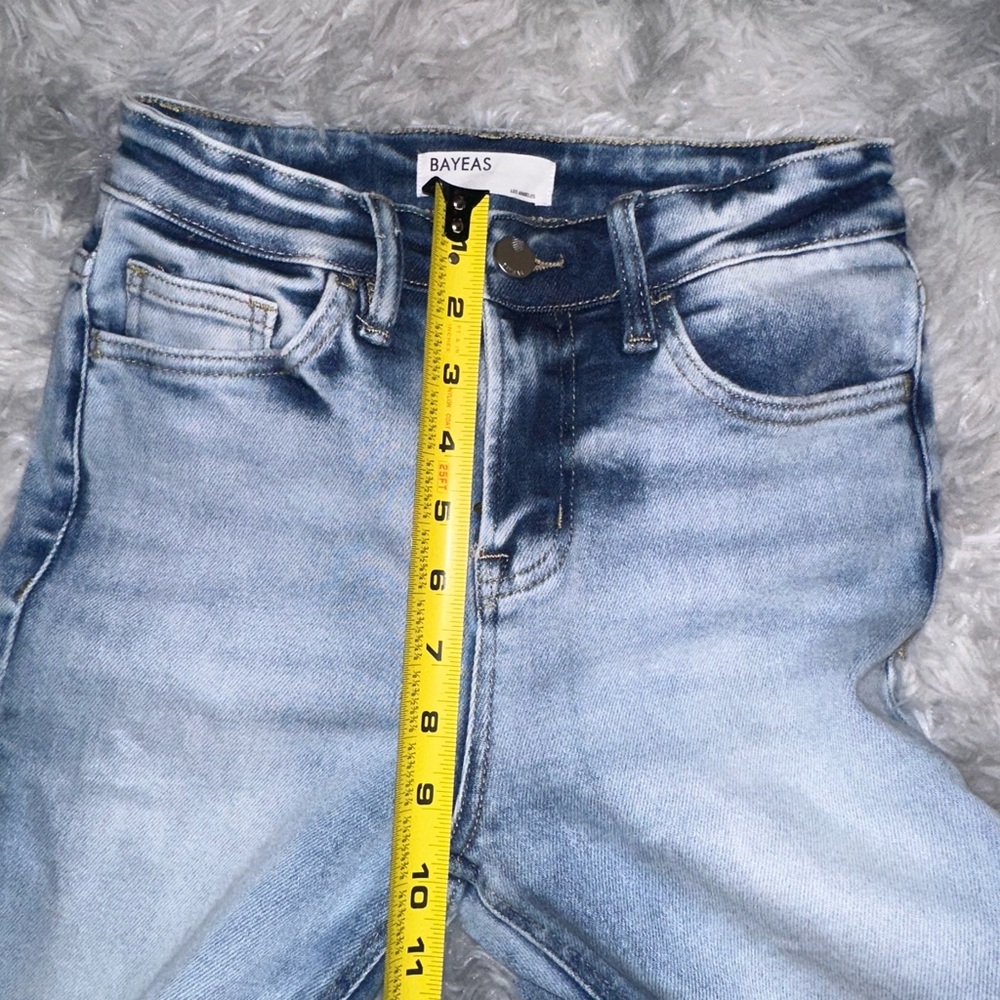 Bayeas Classic Light Wash 90’s Blue Denim Jeans - EUC Size 24 - Picture 13 of 13
